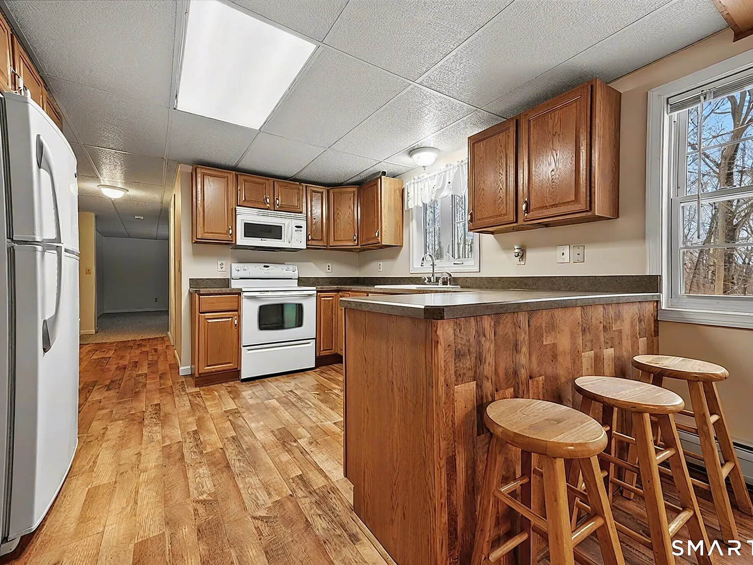 1 bed, 1.0 bath, 1200 sqft, $2,350 — Photo 2