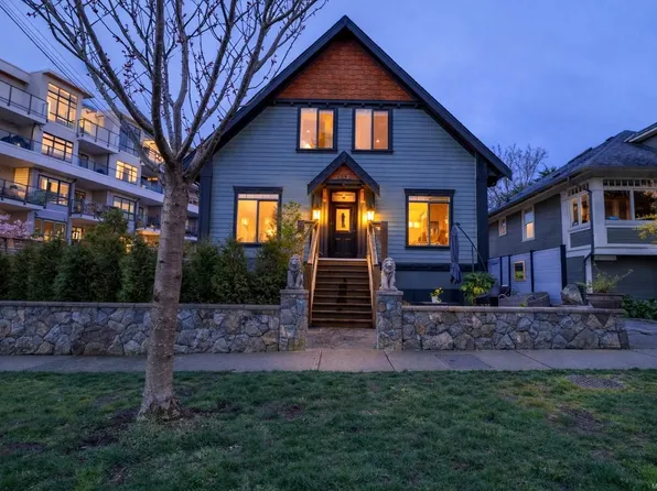 1035 Oliphant Ave #4, Victoria, BC V8V 2T9