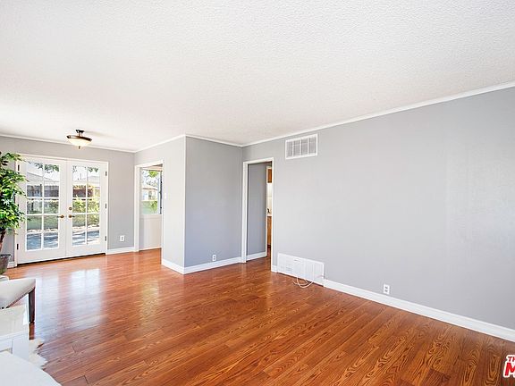 5th image of 8512 Ramsgate Ave
