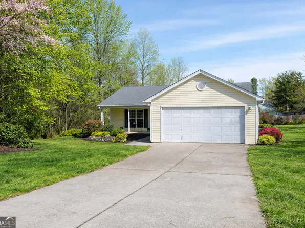 238 Ivy Hills Cir, Mount Airy, GA 30563