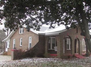 700 Kramer Ave, Lawrenceburg, TN 38464