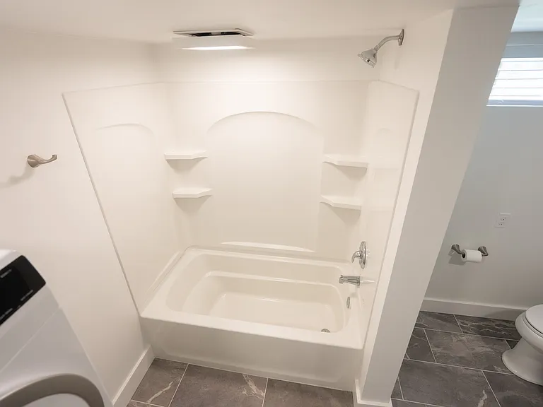 1746 Parkhill Dr #B — Photo 12