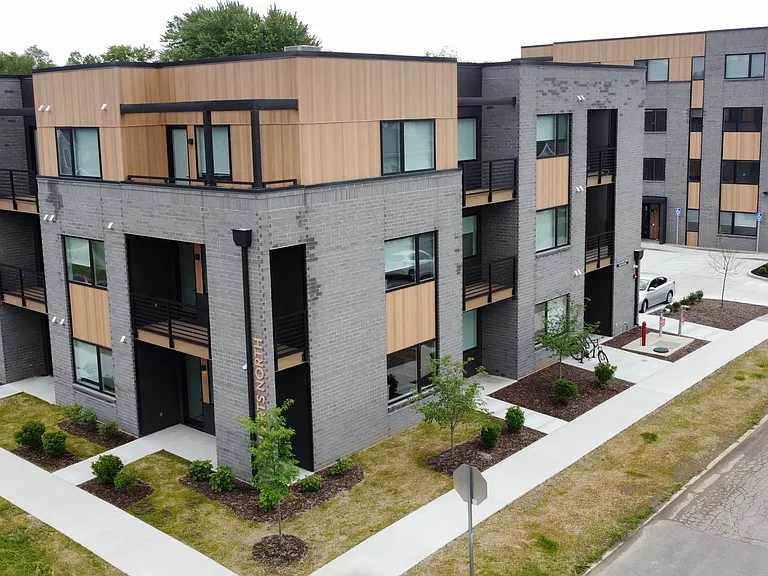 St. Barts Apartments — Photo 1
