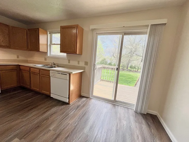 6213 McNutt Ave #6 — Photo 16