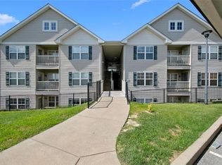 410 Bramblett Hls, O'Fallon, MO 63366