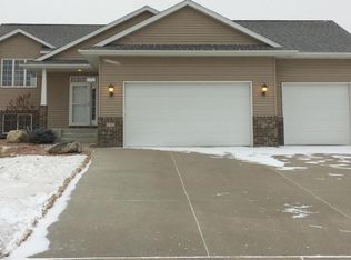 1737 Pride Ln, Albert Lea, MN 56007