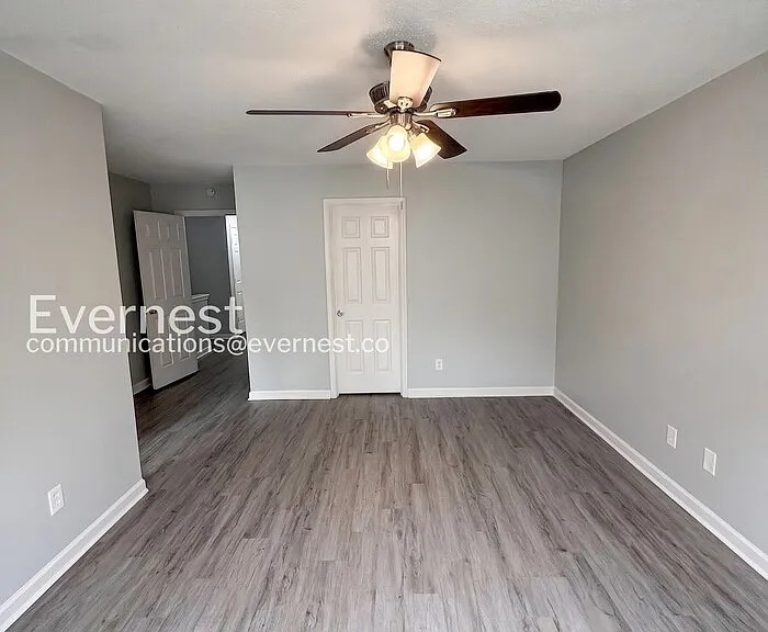 8514 Kaden Dr — Photo 12