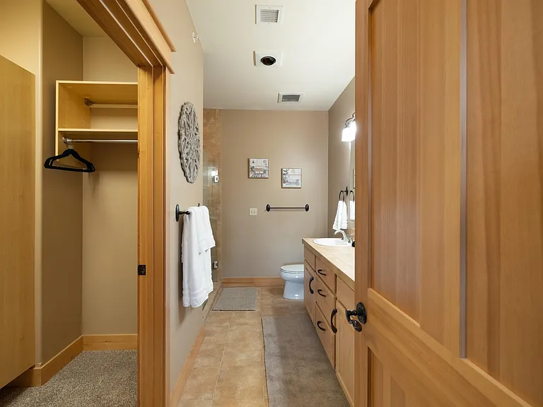 2051 N Main St #311 — Photo 8