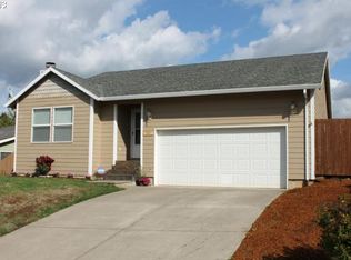 560 SE Mountain View Rd, Estacada, OR 97023