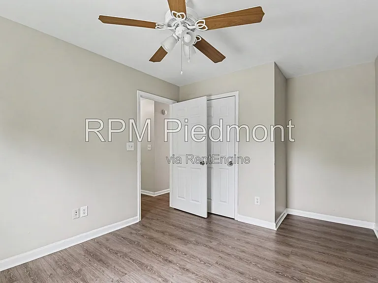 740 Prince Pl NW — Photo 16