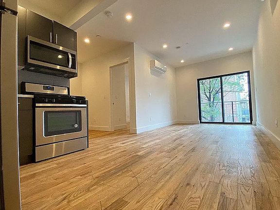 5th image of 1475 Nostrand Ave #3AA