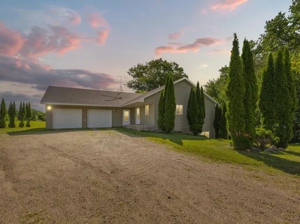 23493 Echo Ave, Faribault, MN 55021