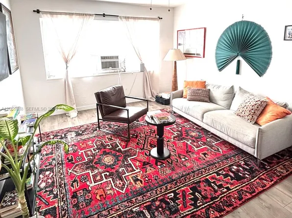 740 SW 7th St APT 3, Miami, FL 33130