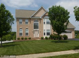 902 Promenade Ln, Mount Airy, MD 21771