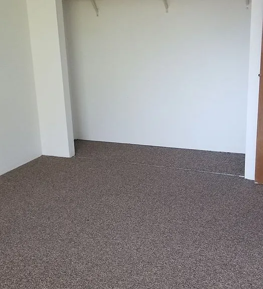 735 NE Maple St — Photo 36