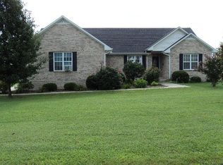 1050 Eagle Landing Dr, Cookeville, TN 38506
