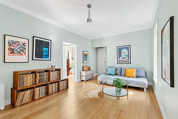 Rented by Compass | media 7