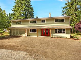 26607 Wax Orchard Rd SW, Vashon, WA 98070