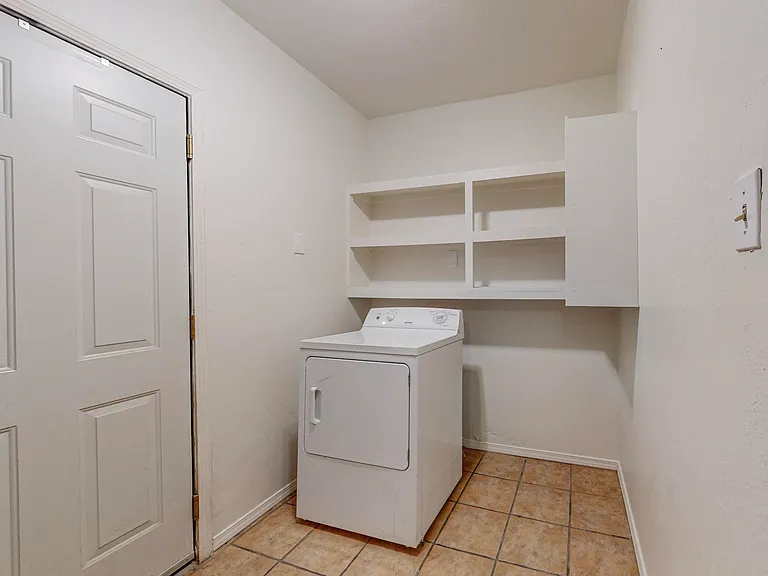 1204 Princeton Dr SE — Photo 23