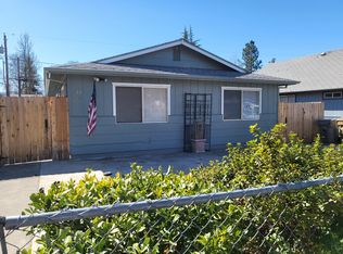 733 SW H St, Grants Pass, OR 97526