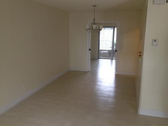 4th image of 11610 NW 35th Ct