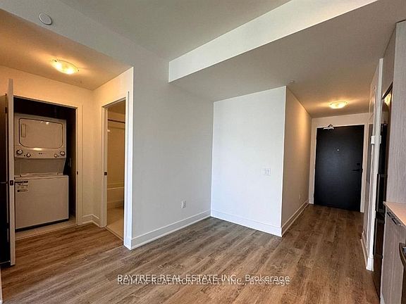 4th image of 185 Deerfield Rd #1205
