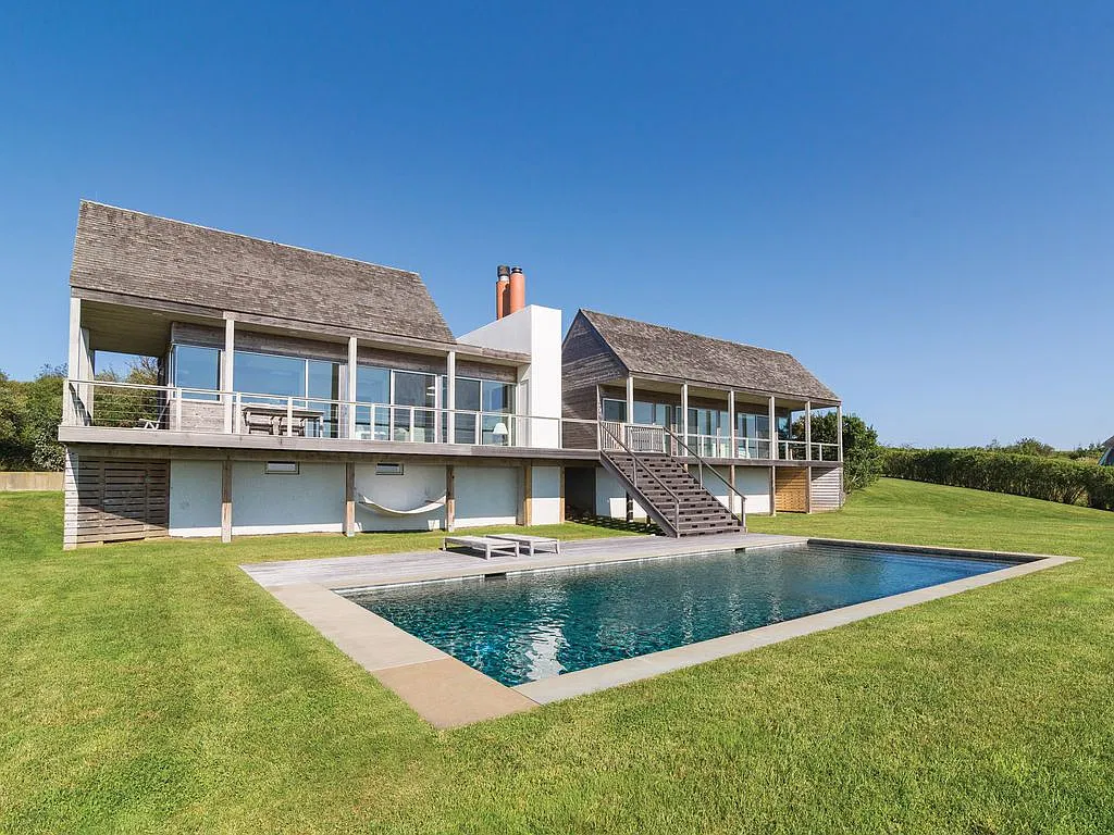 Montauk Modern on Startop With Magnificent Views — Photo 2
