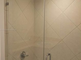 325 Biscayne Blvd #1420, Miami, FL 33130