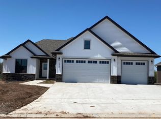 1213 Copilot Way, De Pere, WI 54115