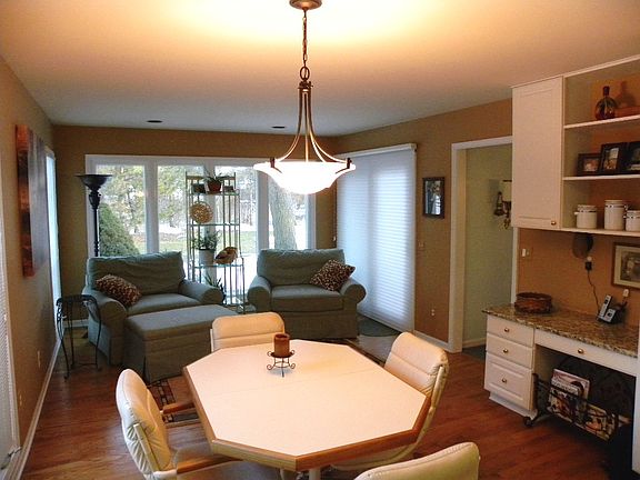 4th image of 42833 Ashbury Dr