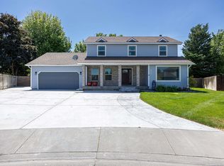 9017 W John Day Ave, Kennewick, WA 99336