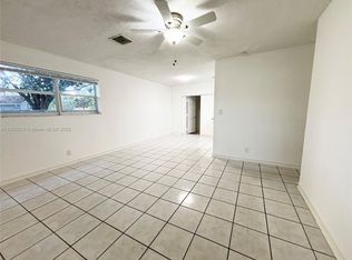560 SW 50th Ter, Pompano Beach, FL 33068