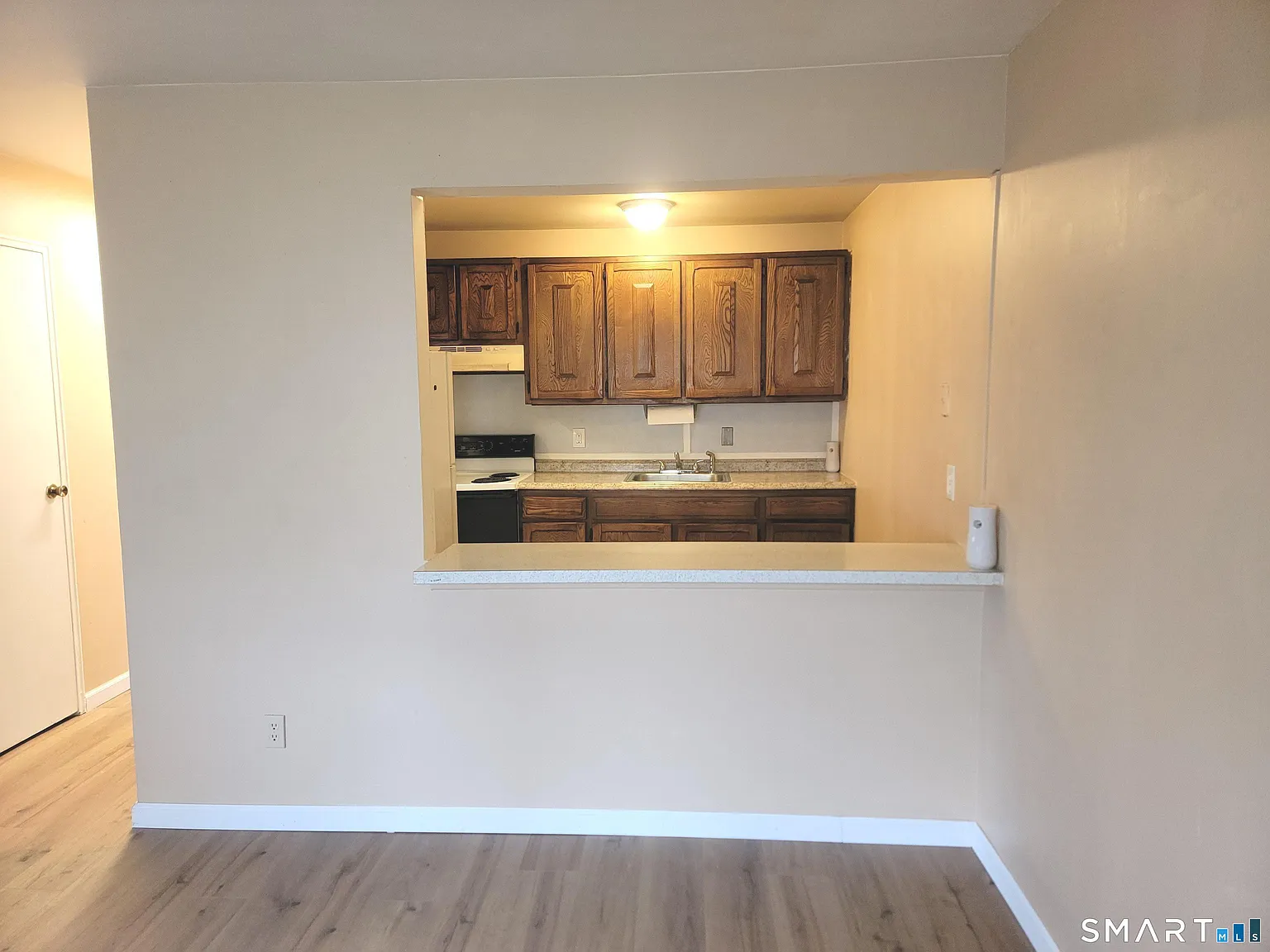 1 bed, 1.0 bath, 606 sqft, $1,750 — Photo 4