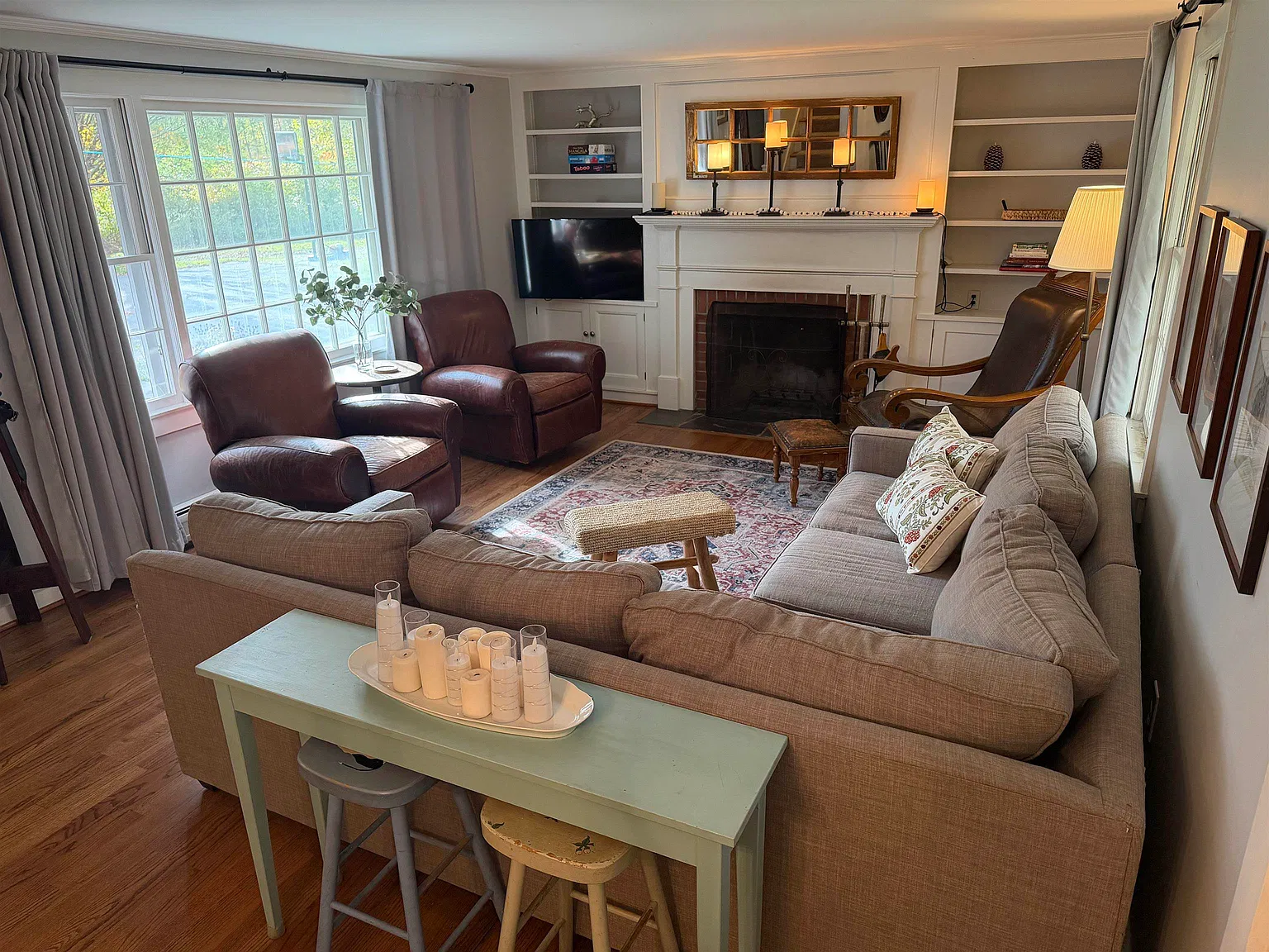 4 bed, 3.0 bath, 2377 sqft, $18,000 — Photo 4