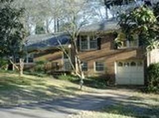 555 Forest Heights Dr, Athens, GA 30606