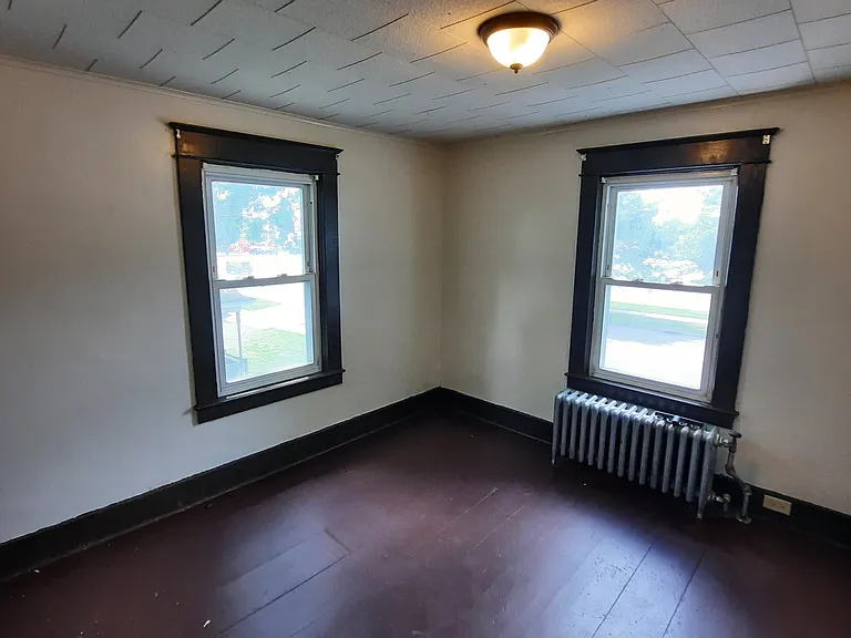 414 Lower Main St — Photo 15