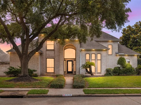 5019 Baywood Dr, Pasadena, TX 77505