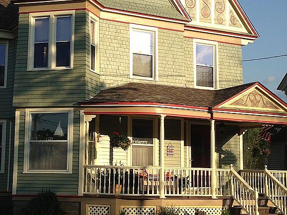 3rd image of 19 S Washington Ave