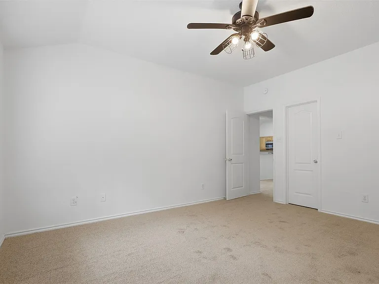 19319 Arbor Pines Ln — Photo 17