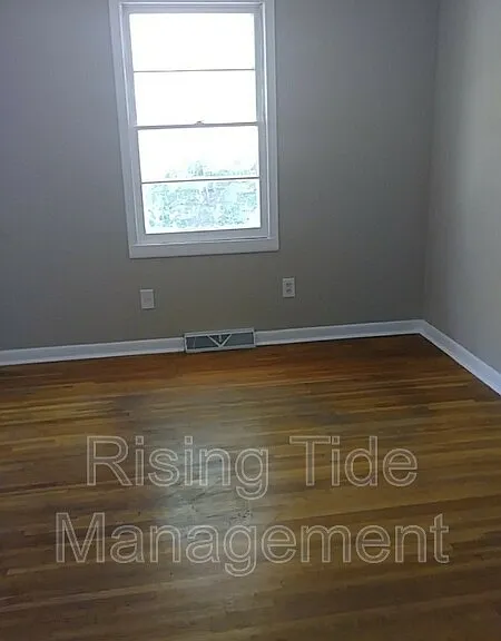 3011 Devon Rd — Photo 3
