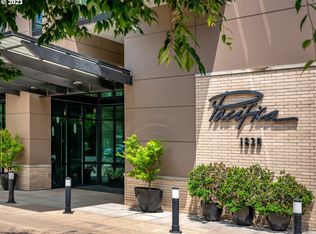 1830 NW Riverscape St APT 307, Portland, OR 97209