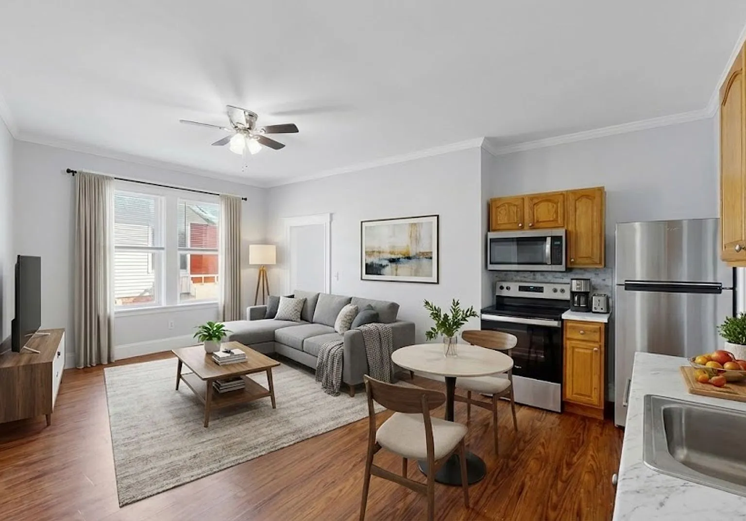 8/1 No Fee! Spacious 3BR near downtown Salem! — Photo 1