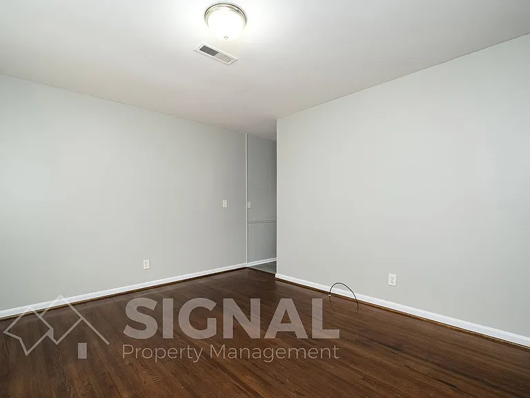 320 Argonne Dr — Photo 6