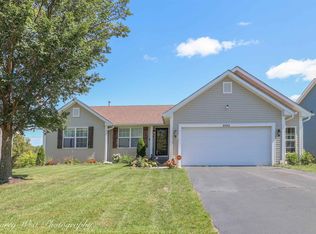 8453 Crooked Bend Rd, Machesney Park, IL 61115