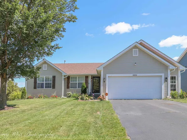 8453 Crooked Bend Rd, Machesney Park, IL 61115