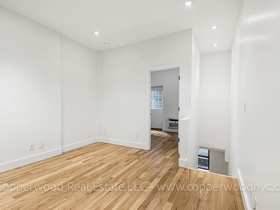 3rd image of 234 E 83rd St APT 1C