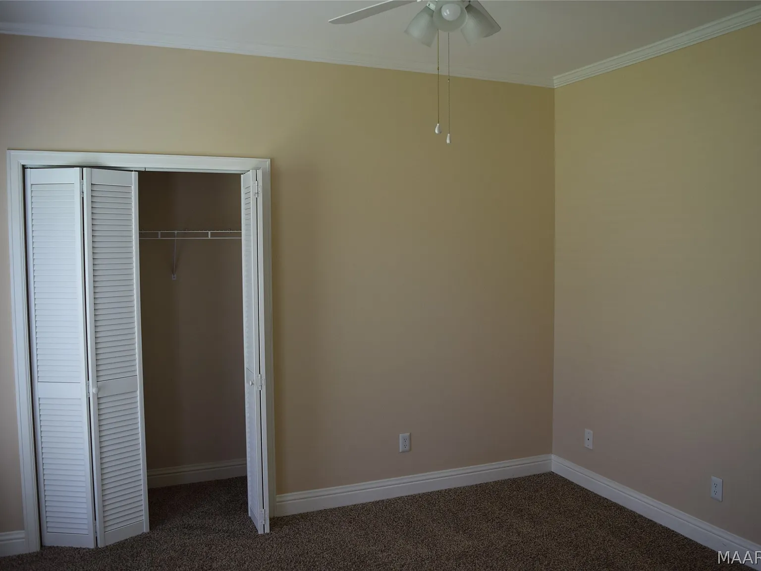 3 bed, 2.0 bath, 2169 sqft, $2,000 — Photo 4