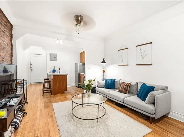 242 E 87th St APT 2J, New York, NY 10128