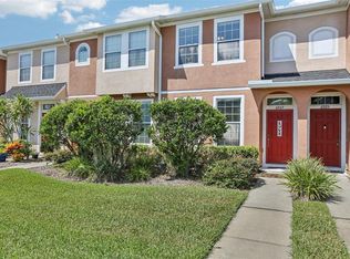 6927 Towering Spruce Dr, Riverview, FL 33578