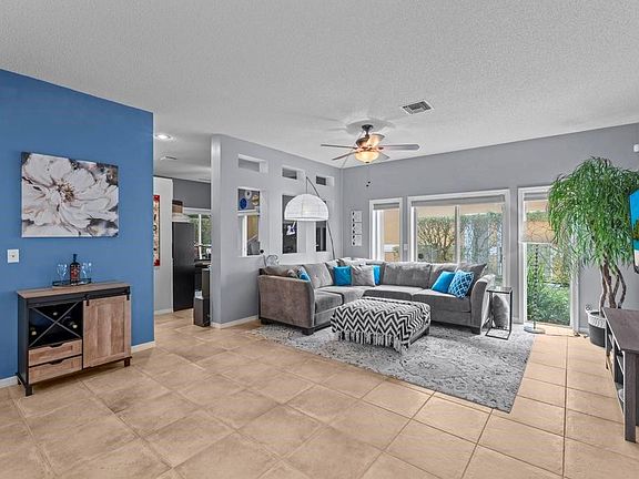 4th image of 11381 Lakeview Drive